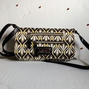 NWOT Relic Collection Black and Yellow Snap Bag